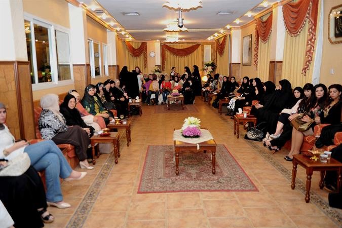 جانب من ناخبات الدائرة الاولى المهنئات بفوز دالزلزلة هاني عبدالله