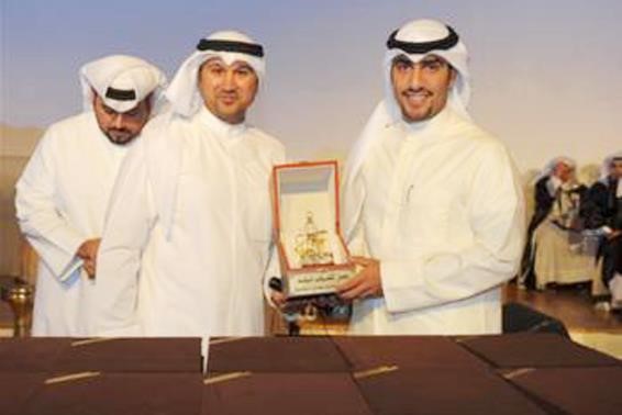 جانب من حفل تخرج طلاب ثانوية صالح شهاب بنين﻿