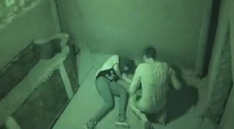 بالفيديو.. في ثاني حالة إغماء .. دنيا عبدالعزيز تفقد أعصابها في " رامز عنخ آمون "
