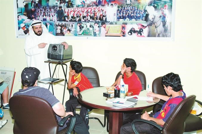  ويشرح لابطال النشئ الاسلامي﻿