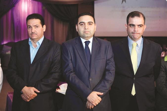 من الحضور﻿