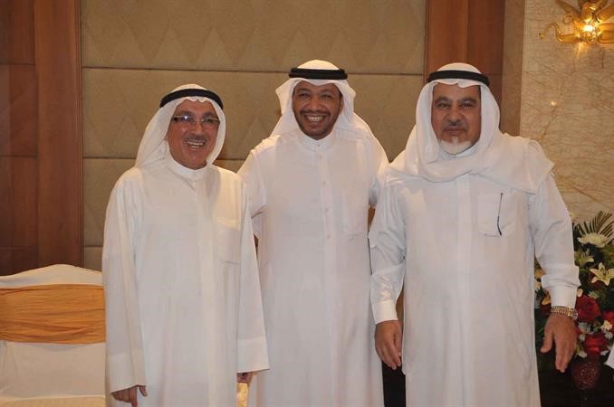 فيصل الدويسان متوسطا المباركين اسامة ابوعطية
