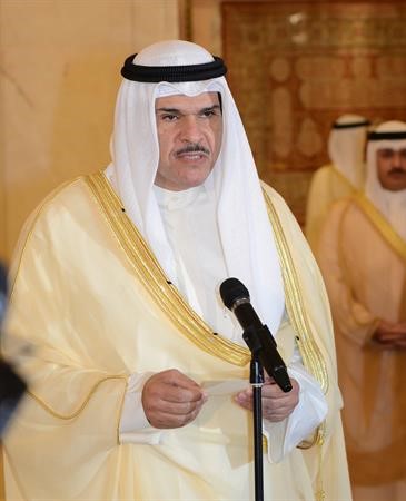 الشيخ سلمان الحمود خلال اداء القسم﻿