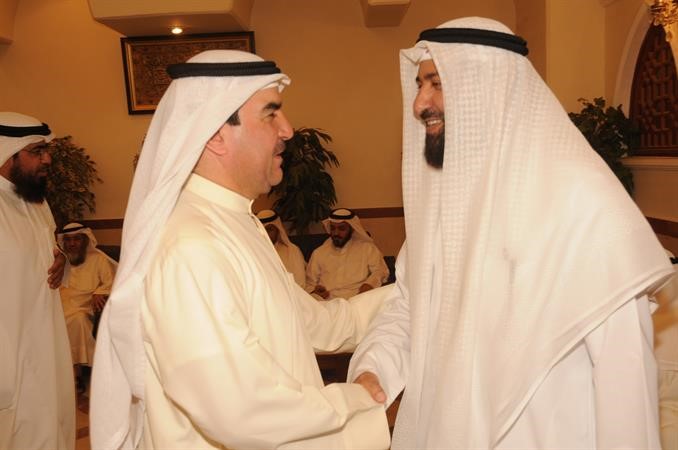 دعلي العمير يتلقى مباركة﻿