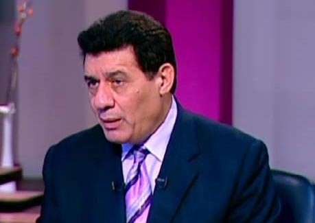 بالفيديو.. "مذيع مصري" للاعبي الأهلي: بتصوموا ليه؟! 
