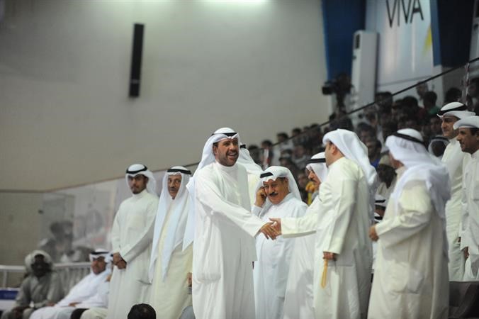 الشيخ احمد الفهد لحظة وصوله الى الصالة﻿