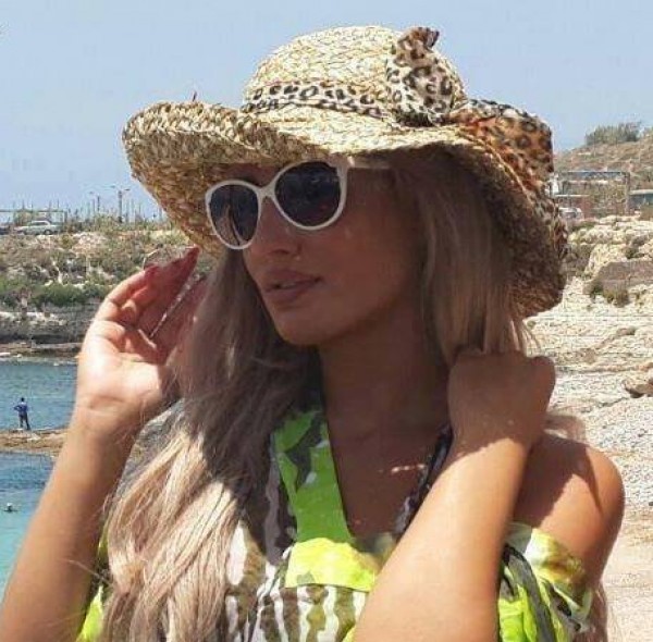 بالصور ... ممثلة سورية شبيهة مايا دياب الجديدة