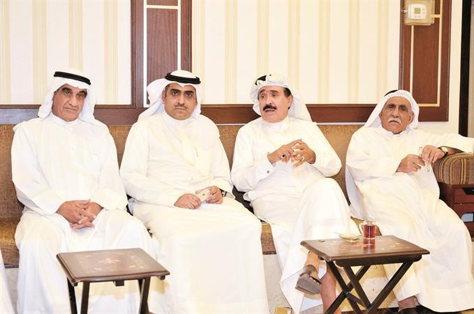عبدالله الانصاري والزميل احمد الجارالله وفيصل الانصاري وعبدالعزيز المشاري
