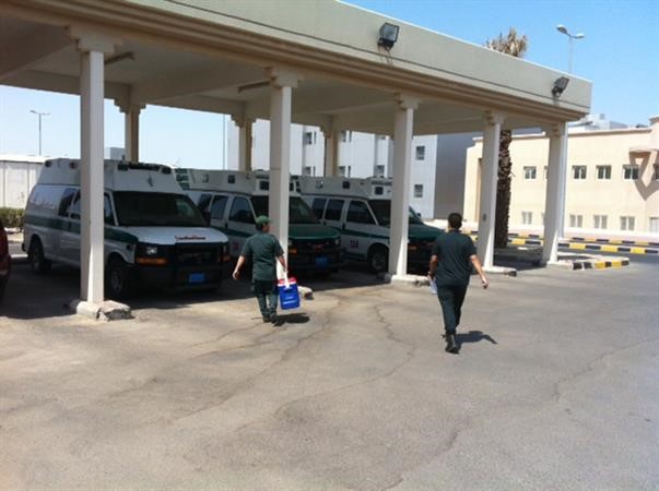 الاستعداد للخروج الى احد المواقع لتلبية البلاغ عن وجود مريض يحتاج سيارة اسعاف
