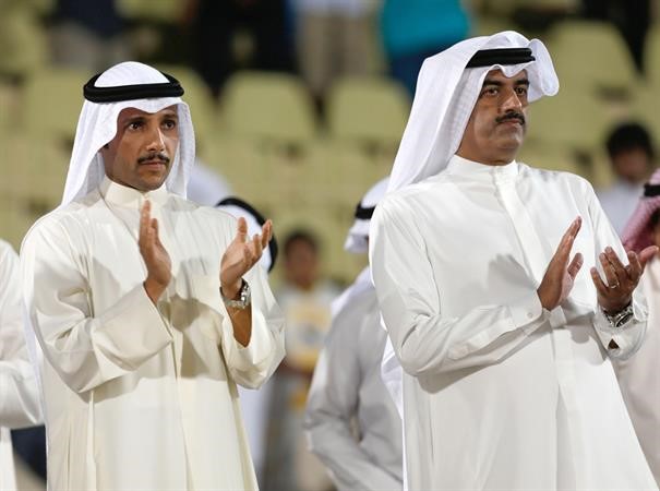 رئيس مجلس الامة مرزوق الغانم ورئيس النادي وعبدالعزيز المرزوق اشادا بروح الفريق العالية 
