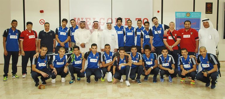 الاولمبي خلال وصوله الى البحرين 