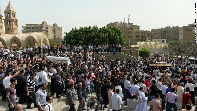 عمرو موسى: كل المصريين مطالبون بالتصدي لأي اعتداء على الأقباط