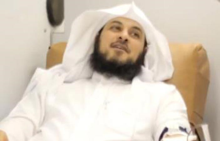 بالفيديو.. بعدما سخر منه في " واي فاي " .. العريفي يدعو للممثل خالد سامي بالمغفرة