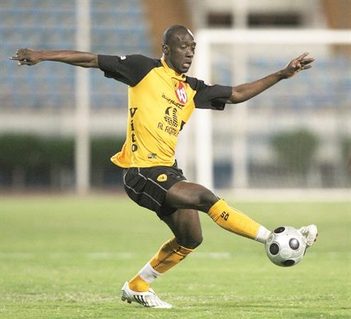 محترف القادسية العاجي ابراهيما كيتا يواصل برنامجه العلاجي