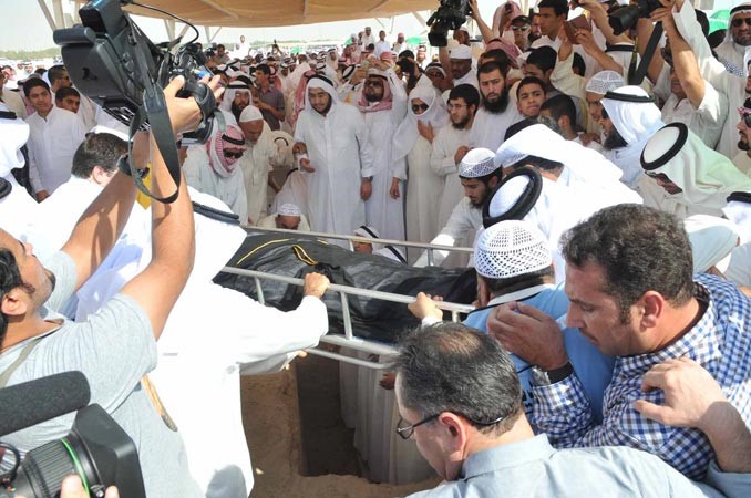 جثمان الراحل الى مثواه الاخير