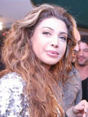 بالصور .. كيف خسرت نوال الزغبي جمالها بسبب حقن التجميل
