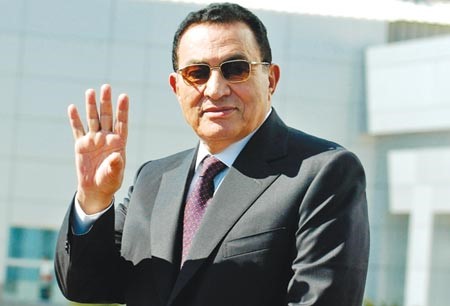 الرئيس المصري الاسبق حسني مبارك حر طليق اليوم