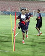 عبدالهادي خميس في تدريبات الكويت ﻿