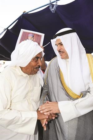 الشيخ سلمان الحمود مع النوخذة خليفة الراشد