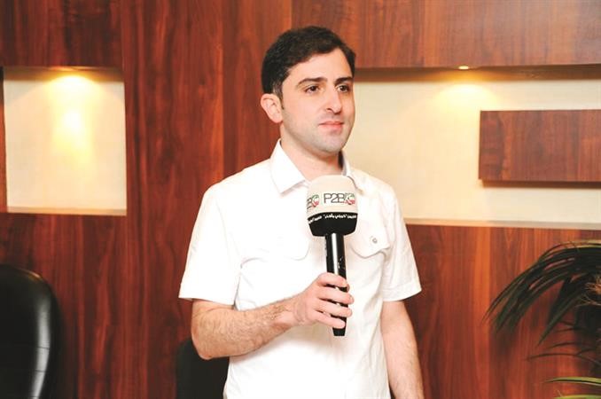 مدير التحرير الزميل محمد الحسيني متحدثا لتلفزيون كويتي وافتخر على يوتيوب