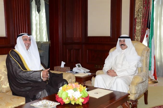 الشيخ محمد الخالد في حديث باسم مع اللواء متقاعد فيصل الجزاف﻿