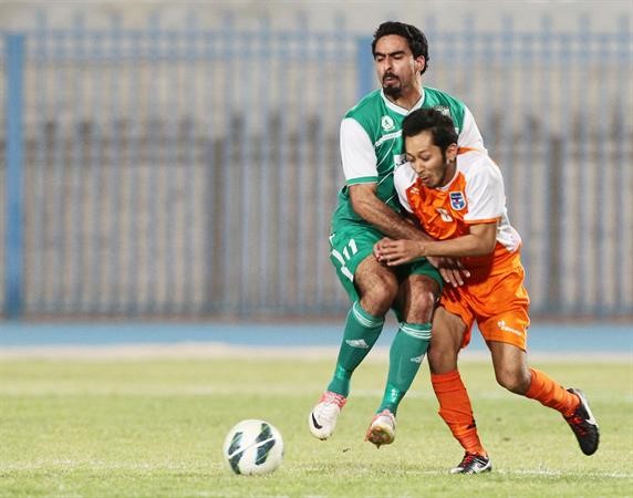 العربي وكاظمة يقصان شريط افتتاح مباريات الدوري﻿