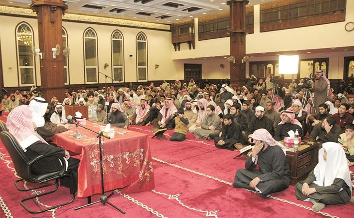 الكوس: لين جانب رسول الله صلى الله عليه وسلم كان من أسباب إقبال الناس على دعوته ودخولهم في دينه والتفافهم حوله