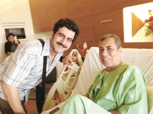 الفنان الشاب محمد عابدين في زيارته للويس 