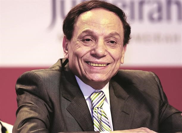عادل امام﻿