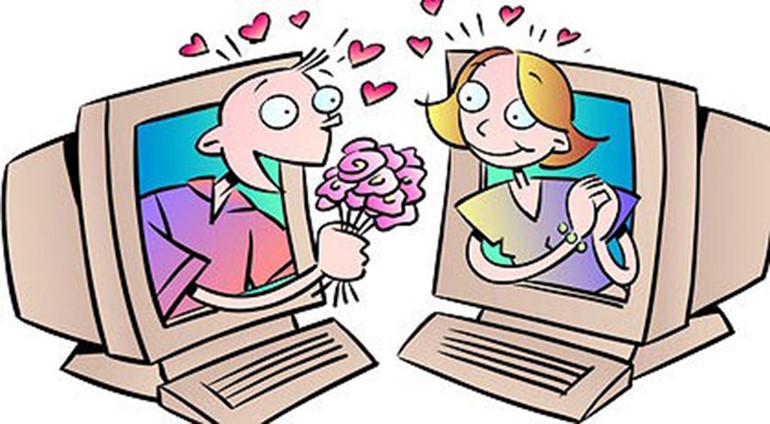 تزوجت صديق ابنها إلكترونياً لتراقب أداء ولدها في الجامعة!