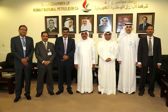 الشمالي والعدساني يتوسطان قيادات البترول الوطنية