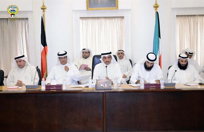 رئيس مجلس الامة مرزوق الغانم مترئسا الاجتماع هاني الشمري