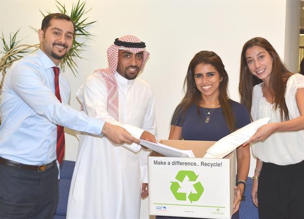 موظفو البنك الوطني يشاركون في الحملة﻿