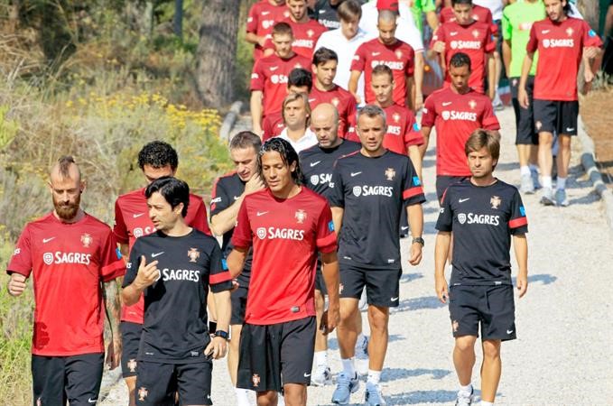 المنتخب البرتغالي قبل التدريبات 	افپ﻿