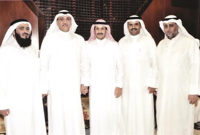 دهلوس الكريباني ود طلال الخرفشي ومرزوق الهبي مع الحضور﻿
