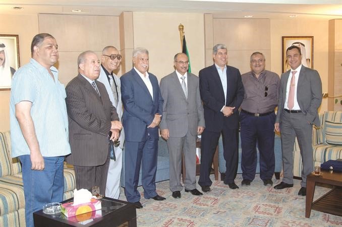 درشيد الحمد متوسطا نجوم الكرة المصرية	 ناصر عبد السيد﻿