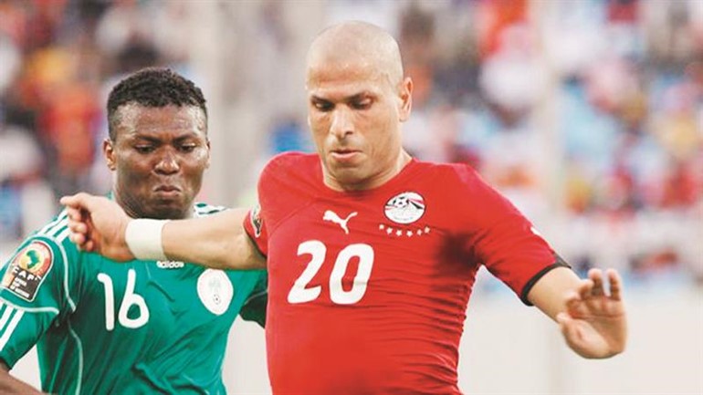 مدافع منتخب مصر وائل جمعة يستبعد من مباراة غينيا﻿