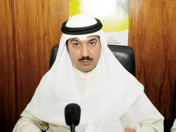 المستشار انور العنزي﻿