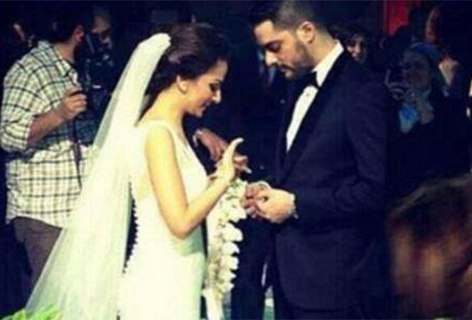 بالصور.. حسن الشافعي يفرج أخيراً عن 11 صورة من زفافه