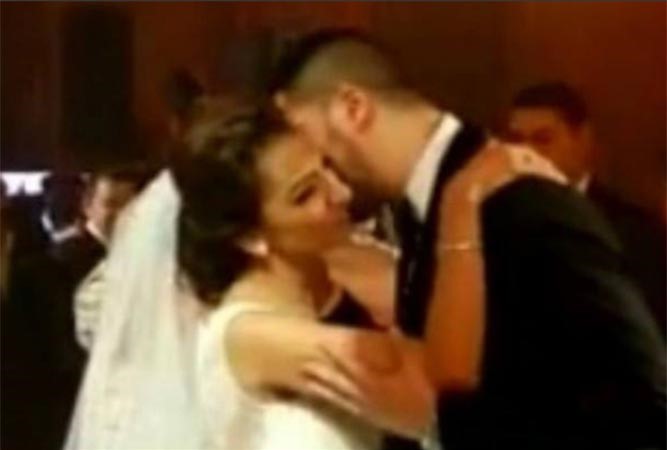 بالصور.. حسن الشافعي يفرج أخيراً عن 11 صورة من زفافه
