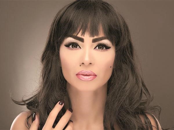 دوللي شاهين