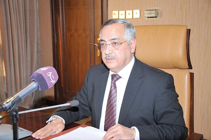 دعبد الرزاق النفيسي متحدثا	