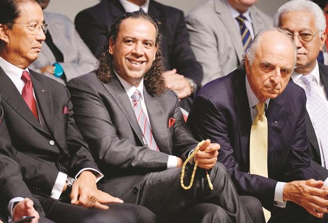 الشيخ احمد الفهد بدا سعيدا بعد فوز باخ افپ