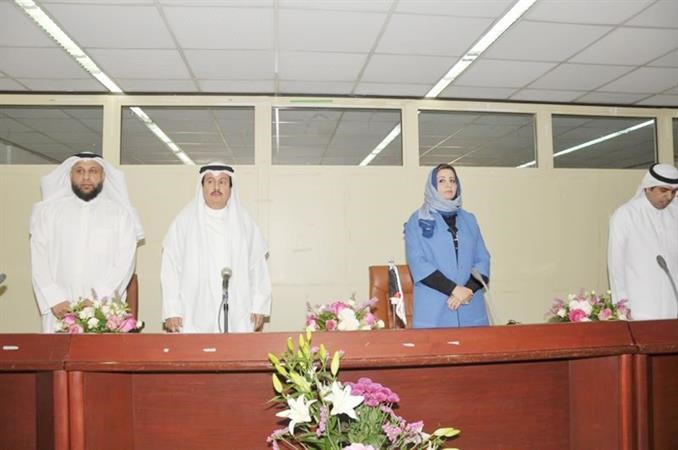 ذكرى الرشيدي وعبدالمحسن المطيري وجمال الدوسري خلال اللقاء ﻿