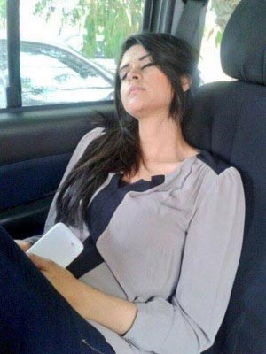 سلمى رشيد تتعرض لحادث سير وتُنقل إلى المستشفى