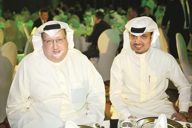 طلال العجمي مع محمد الغانم