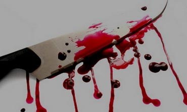 فتاتان تركيتان تمزقان جسد والدتهما!