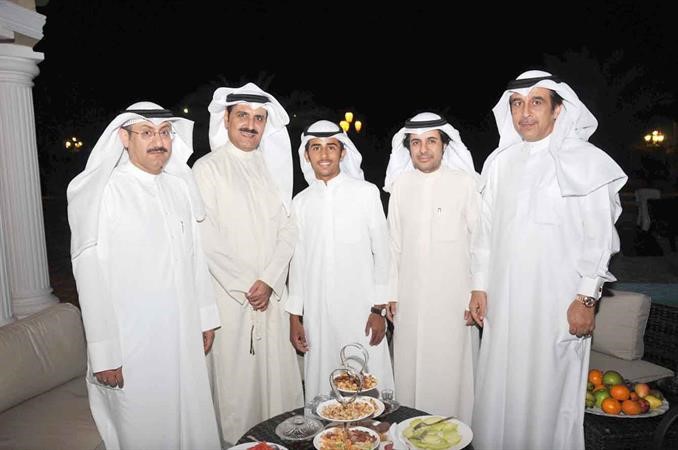 الشلاحي والهاملي يتوسطان الحضور﻿