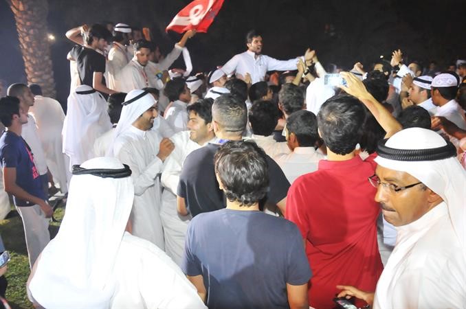 انصار الائتلافية يحتفلون بالفوز محمد خلوصي