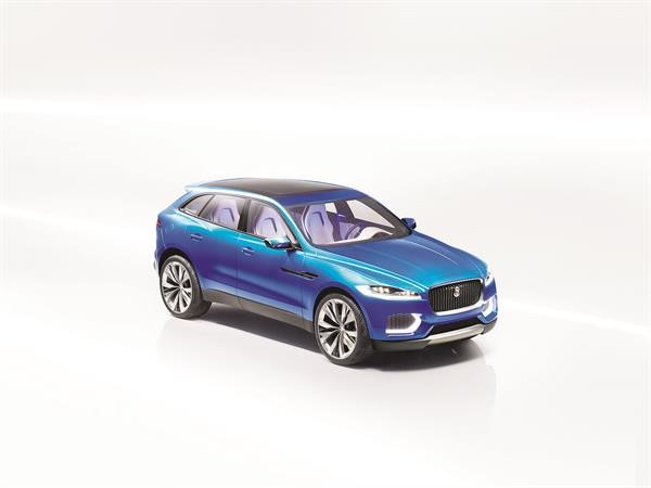  C-X17 جاكوار
